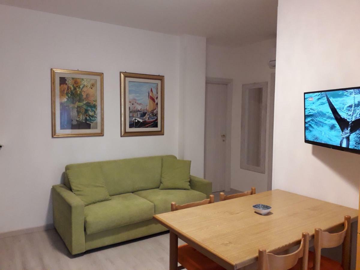 Appartamento Al Mare Lorella Sottomarina Exterior foto
